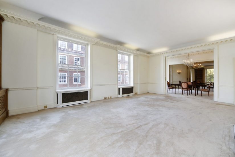 Grosvenor Square, W1